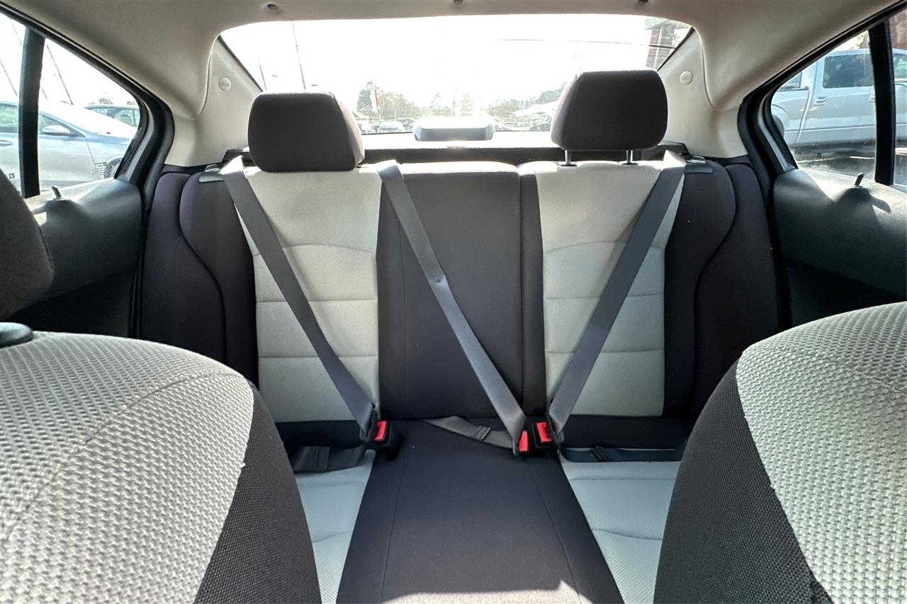 Chevrolet Cruze LS 4D Sedan 2015