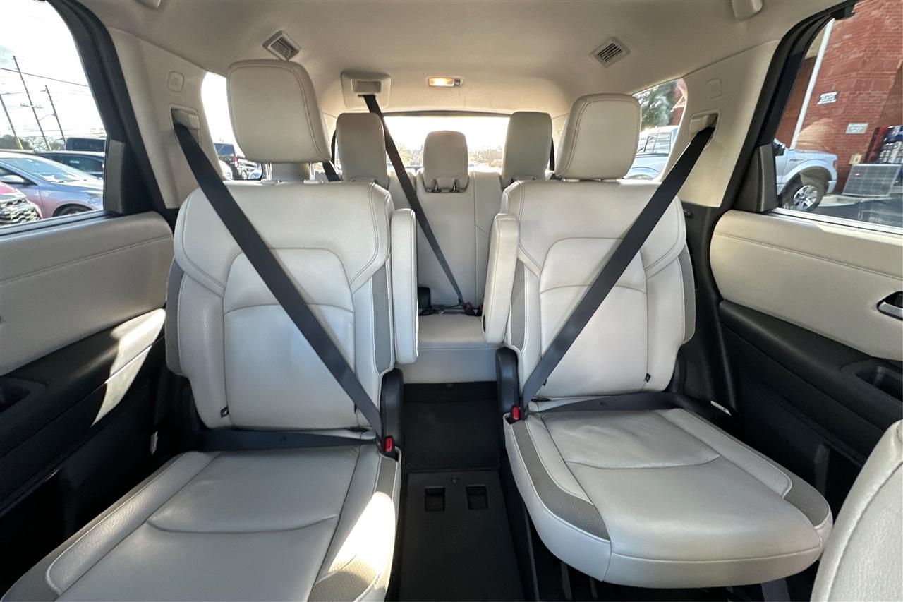 Nissan Pathfinder SL 4D SUV FWD 2022