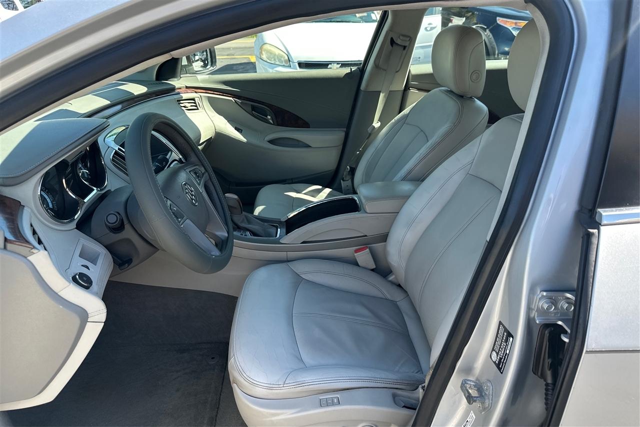 Buick LaCrosse 4D Sedan 2012