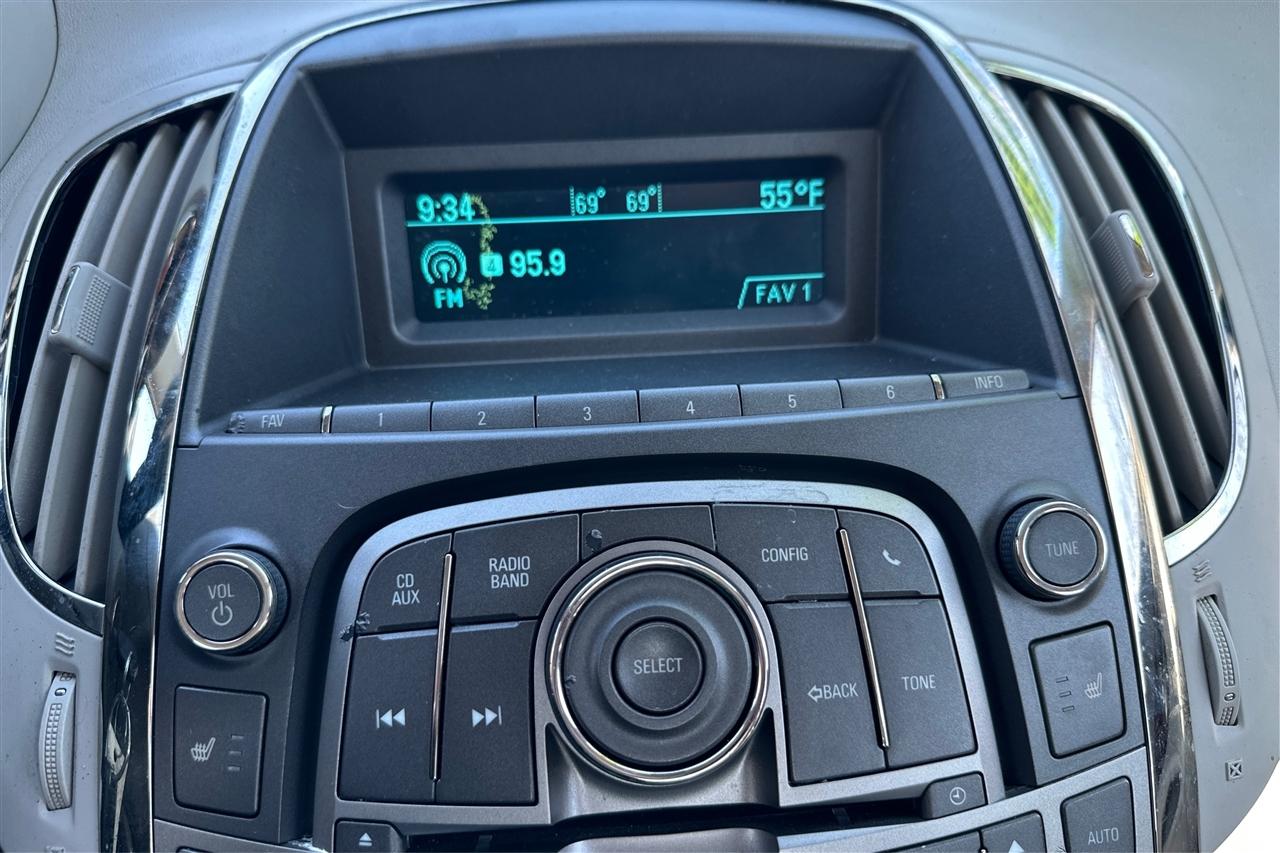 Buick LaCrosse 4D Sedan 2012