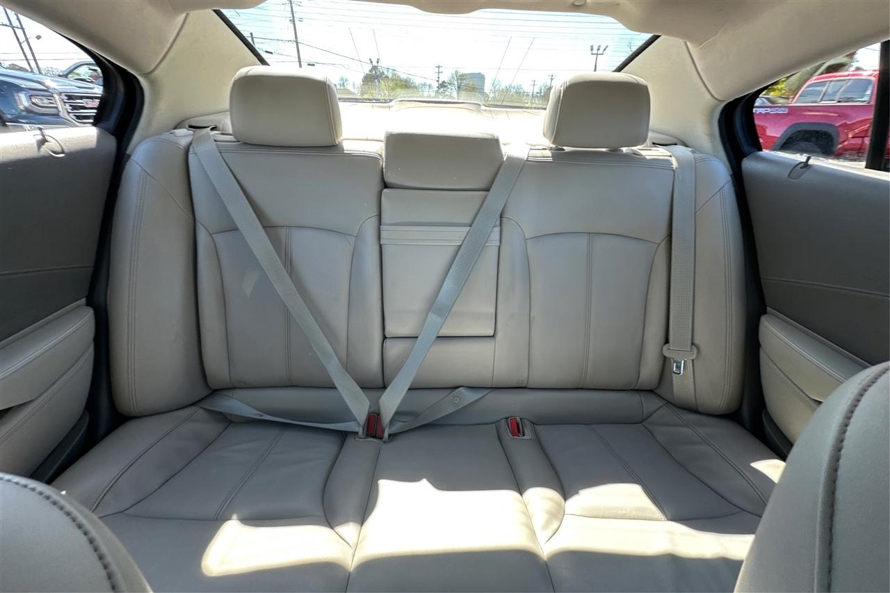 Buick LaCrosse 4D Sedan 2012