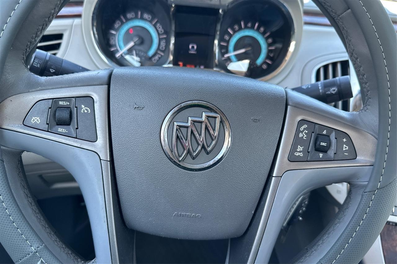 Buick LaCrosse 4D Sedan 2012