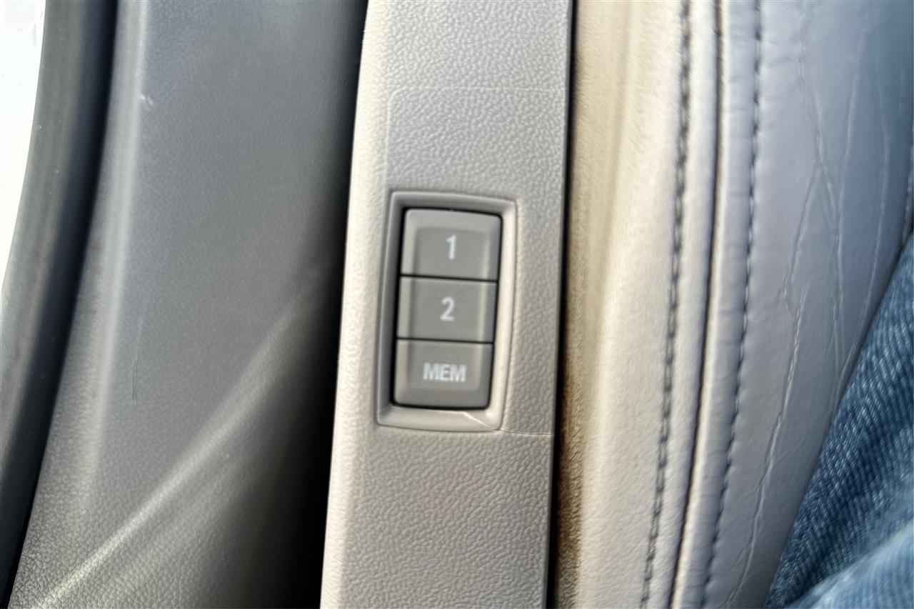 Buick LaCrosse 4D Sedan 2012