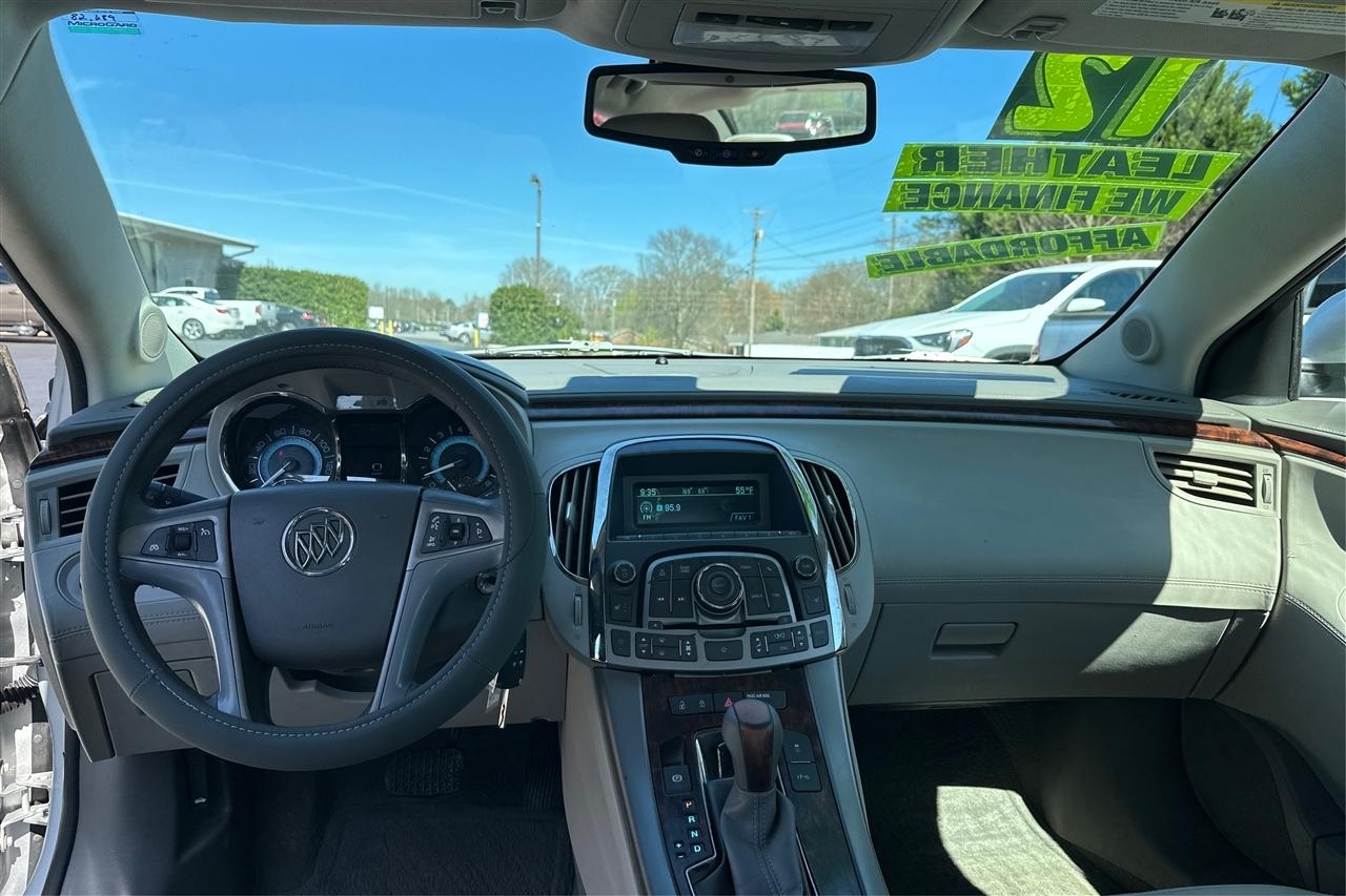 Buick LaCrosse 4D Sedan 2012