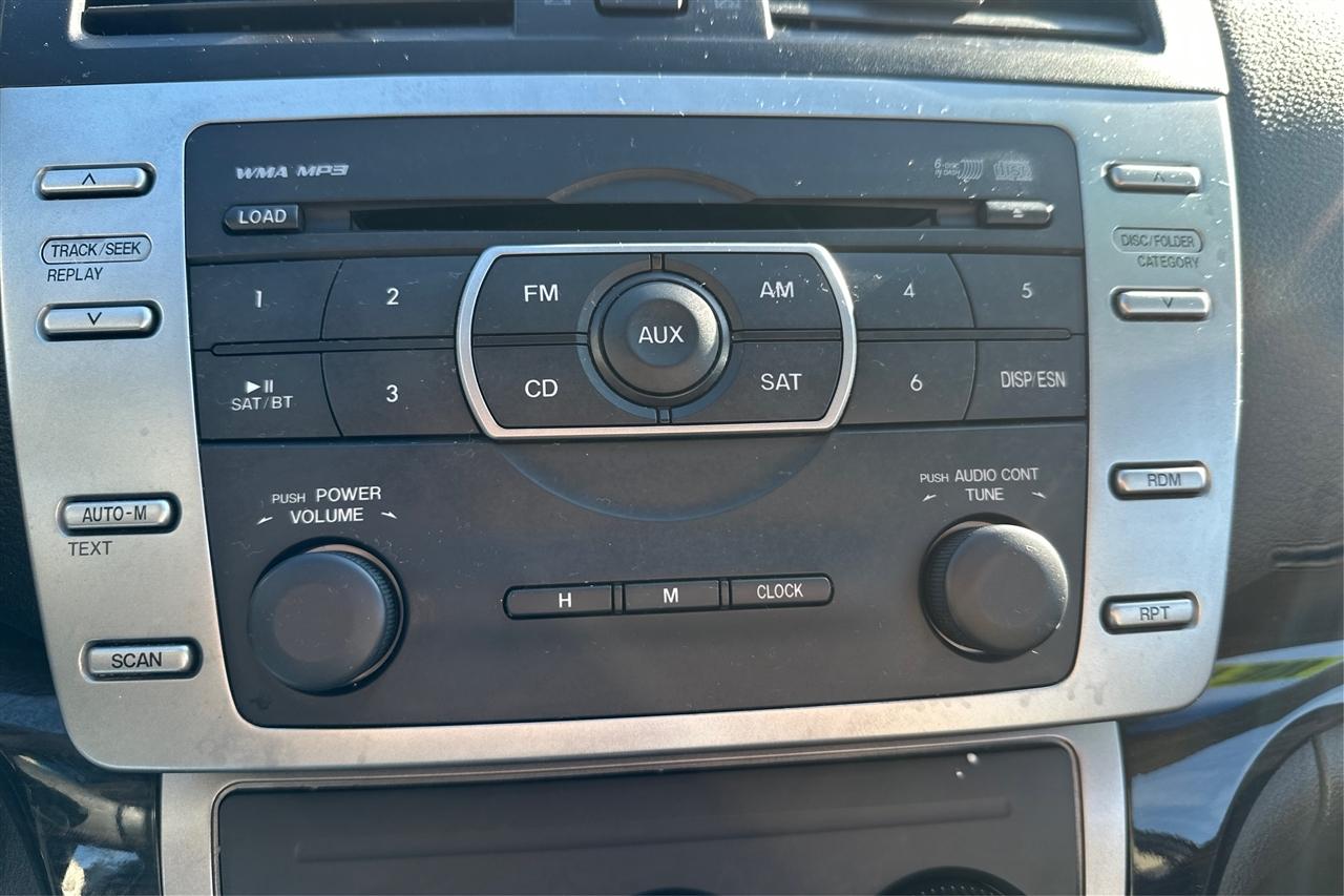 Mazda MAZDA6 i Touring 4D Sedan 2013