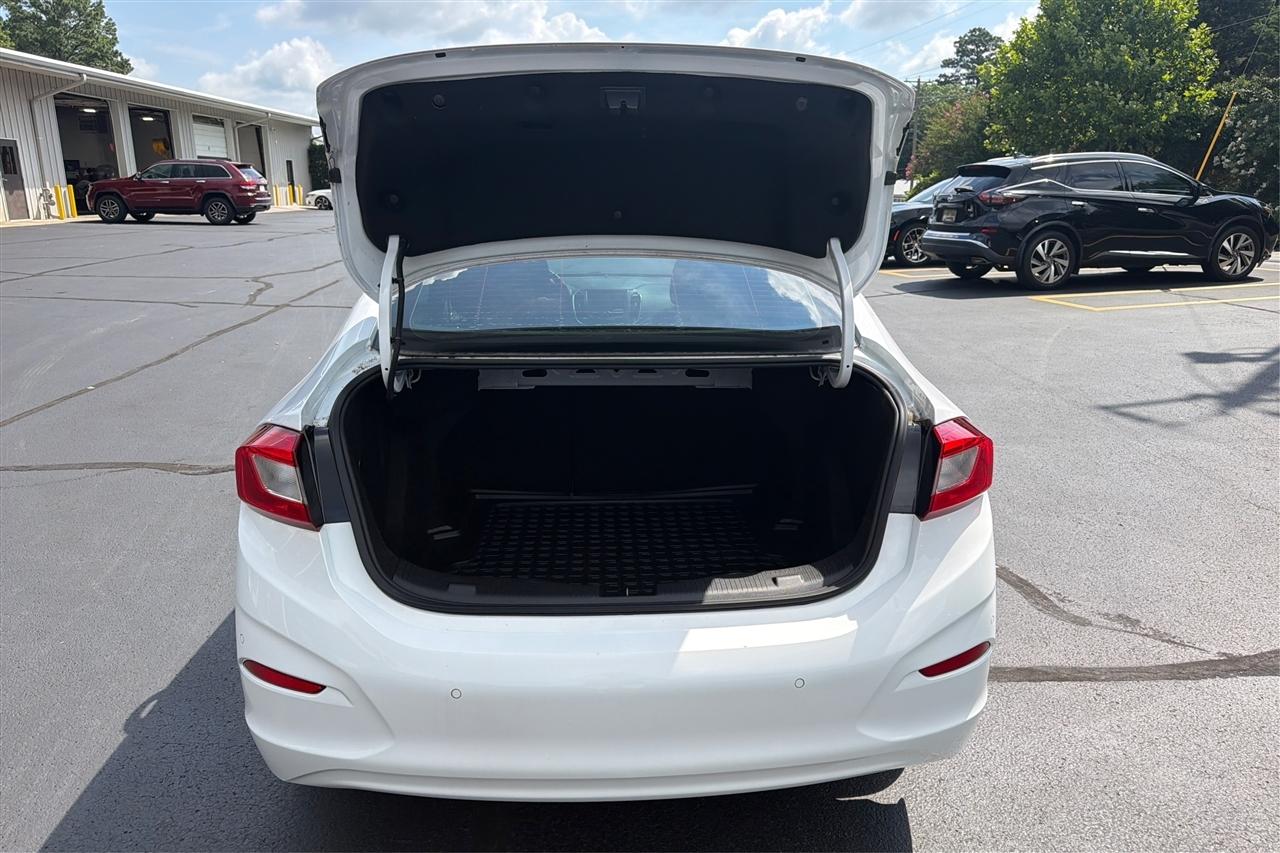 Chevrolet Cruze LT 4D Sedan at 2019
