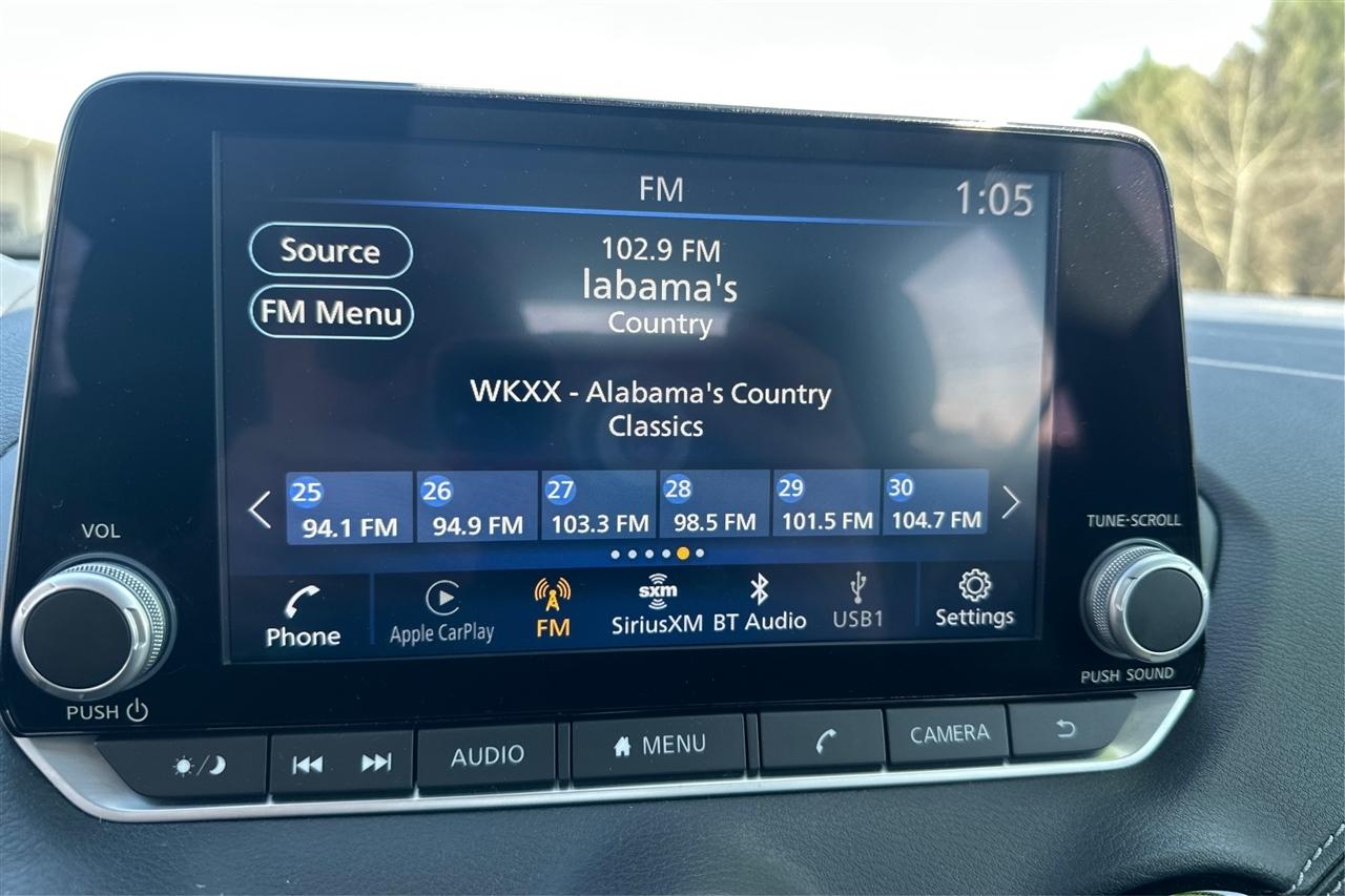 Nissan Sentra SV 4D Sedan 2022