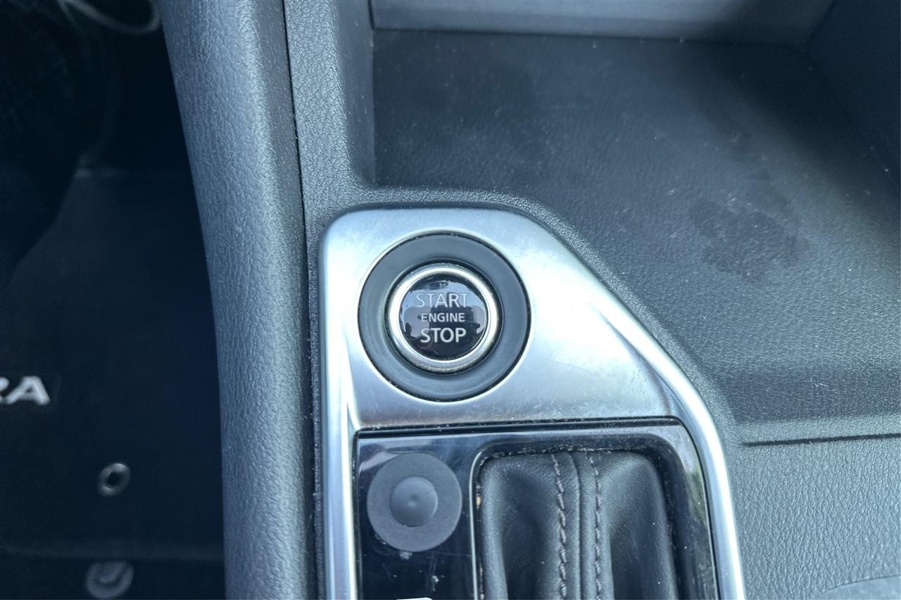 Nissan Sentra SV 4D Sedan 2022