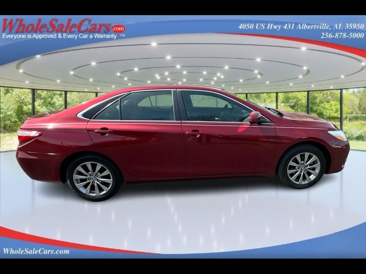 2016 Toyota Camry XLE 4D Sedan