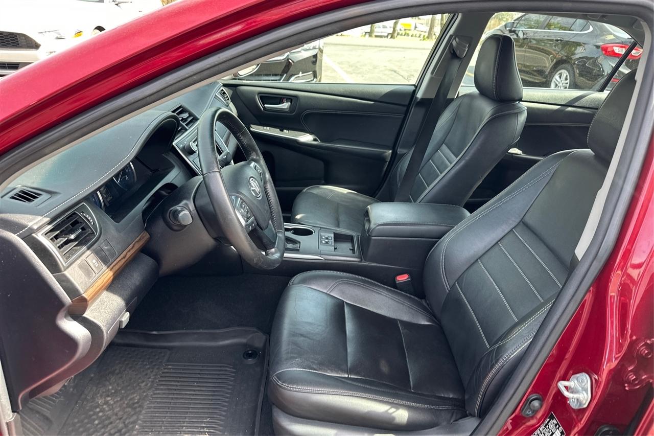 Toyota Camry XLE 4D Sedan 2016