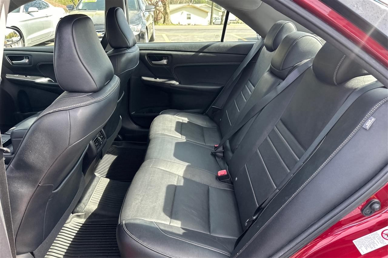 Toyota Camry XLE 4D Sedan 2016