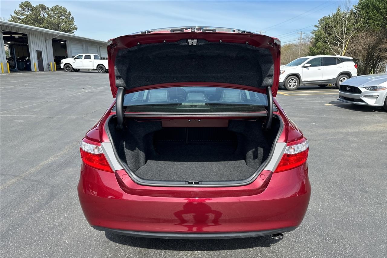 Toyota Camry XLE 4D Sedan 2016