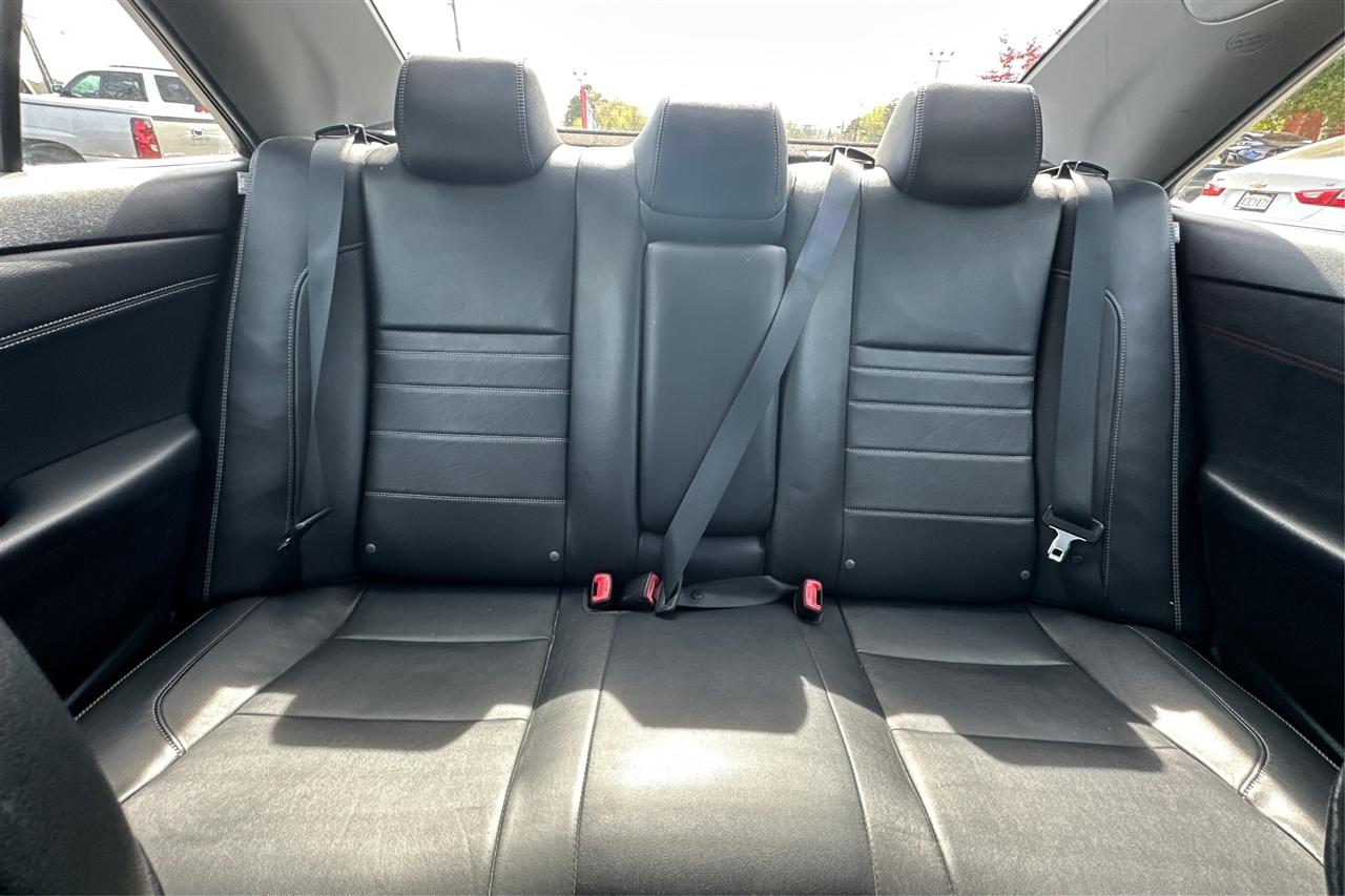 Toyota Camry XLE 4D Sedan 2016