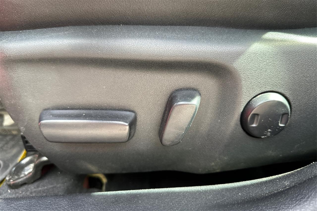 Toyota Camry XLE 4D Sedan 2016