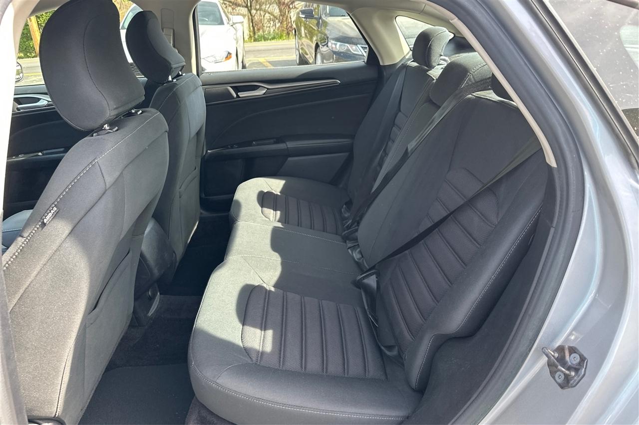 Ford Fusion S 4D Sedan 2017