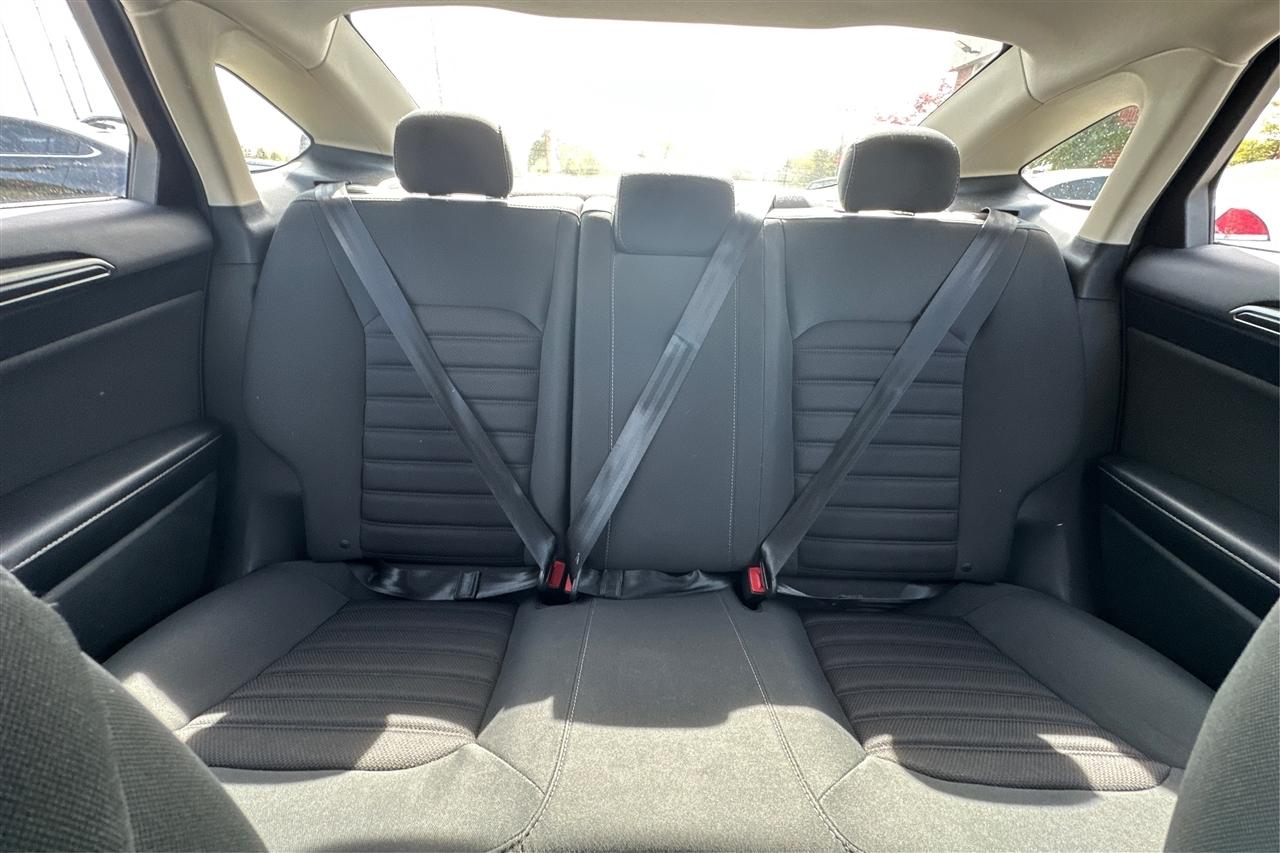 Ford Fusion S 4D Sedan 2017