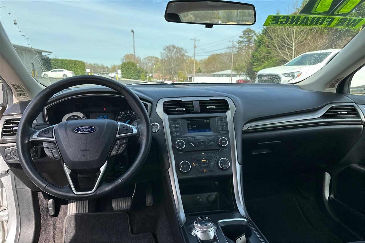 Ford Fusion S 4D Sedan 2017