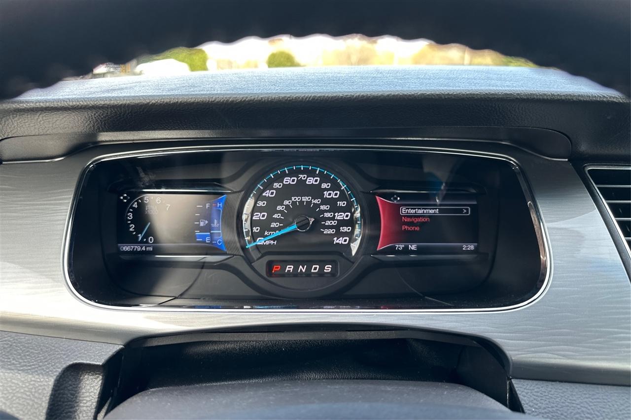 Ford Taurus SEL 4D Sedan 2016