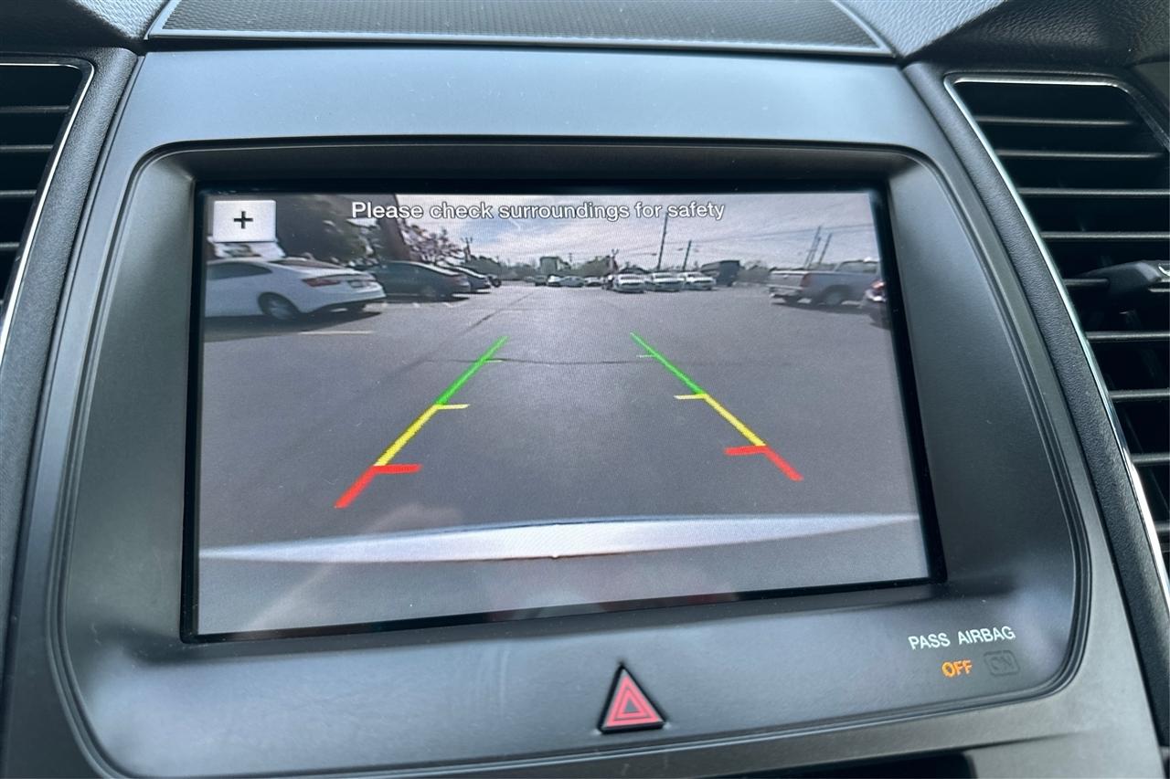 Ford Taurus SEL 4D Sedan 2016