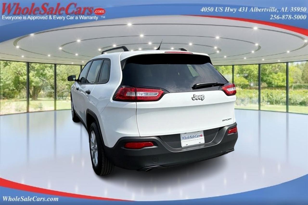 Jeep Cherokee Sport 4D SUV FWD 2017