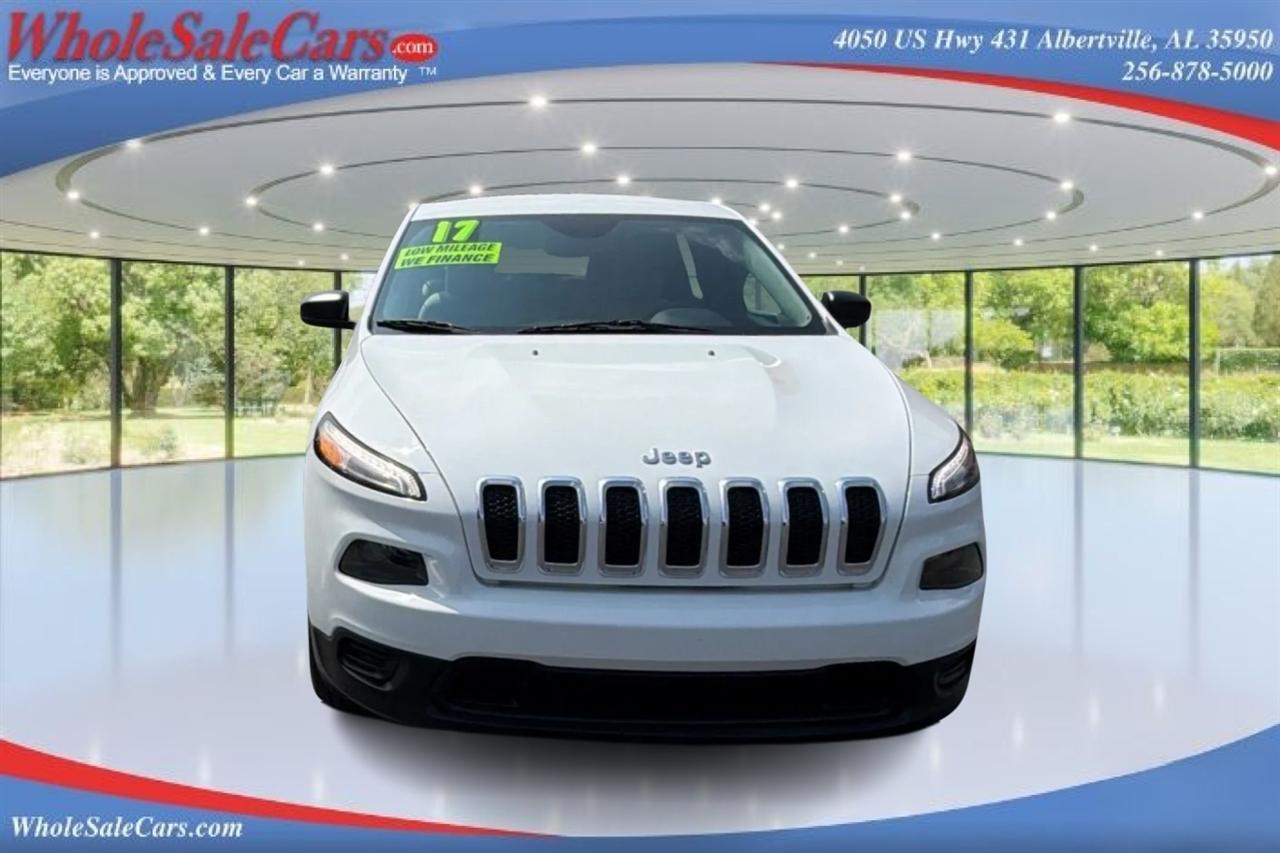 Jeep Cherokee Sport 4D SUV FWD 2017