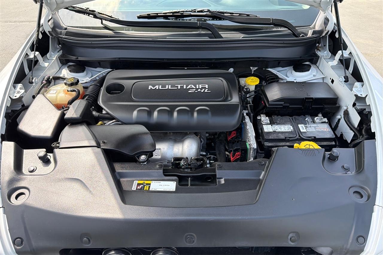 Jeep Cherokee Sport 4D SUV FWD 2017