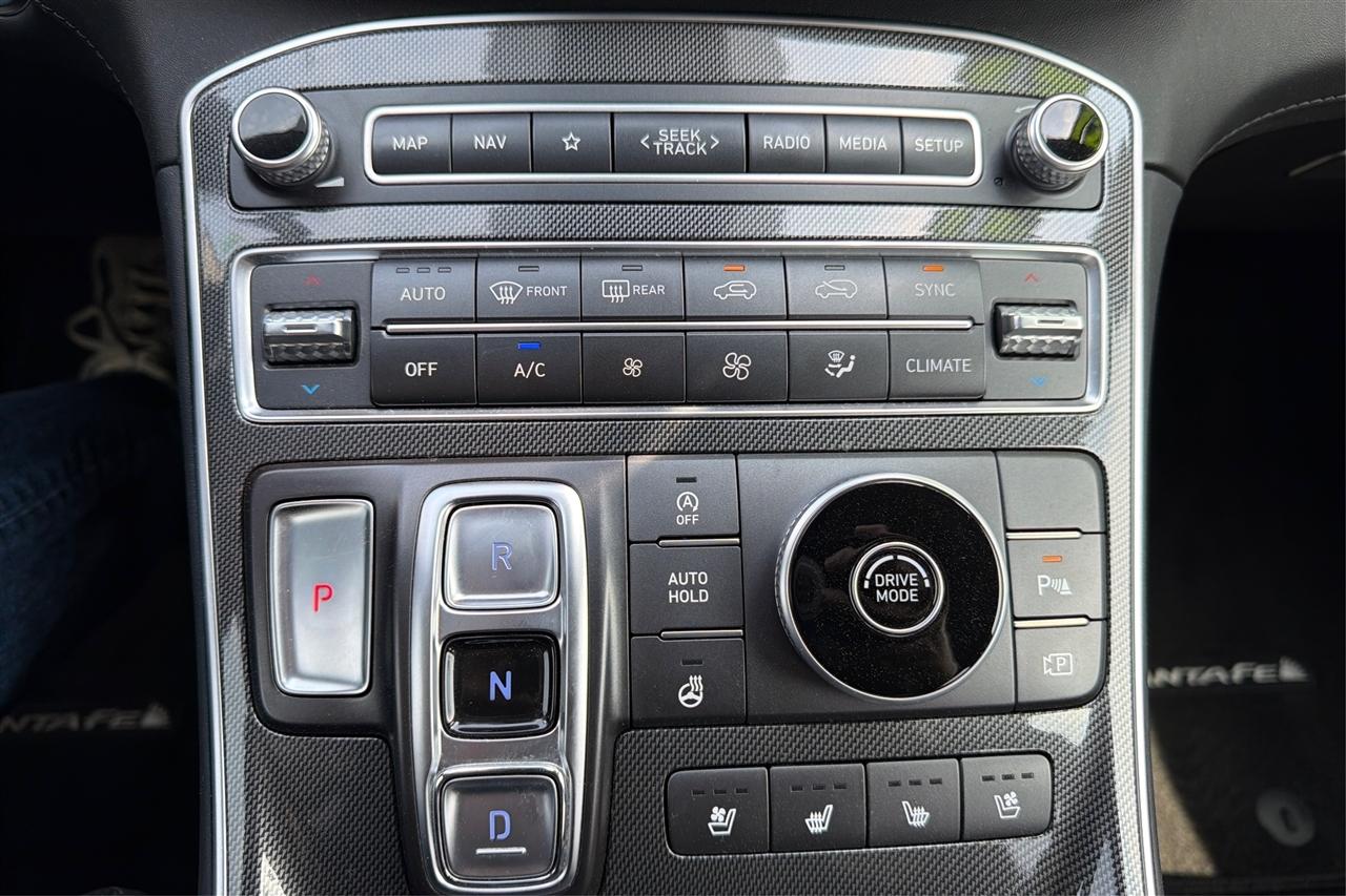 Hyundai Santa Fe Limited 4D SUV FWD 2.5T 2021