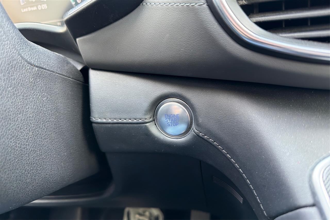 Hyundai Santa Fe Limited 4D SUV FWD 2.5T 2021