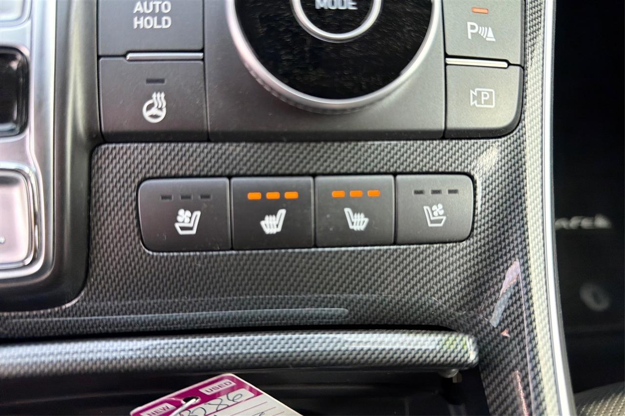 Hyundai Santa Fe Limited 4D SUV FWD 2.5T 2021