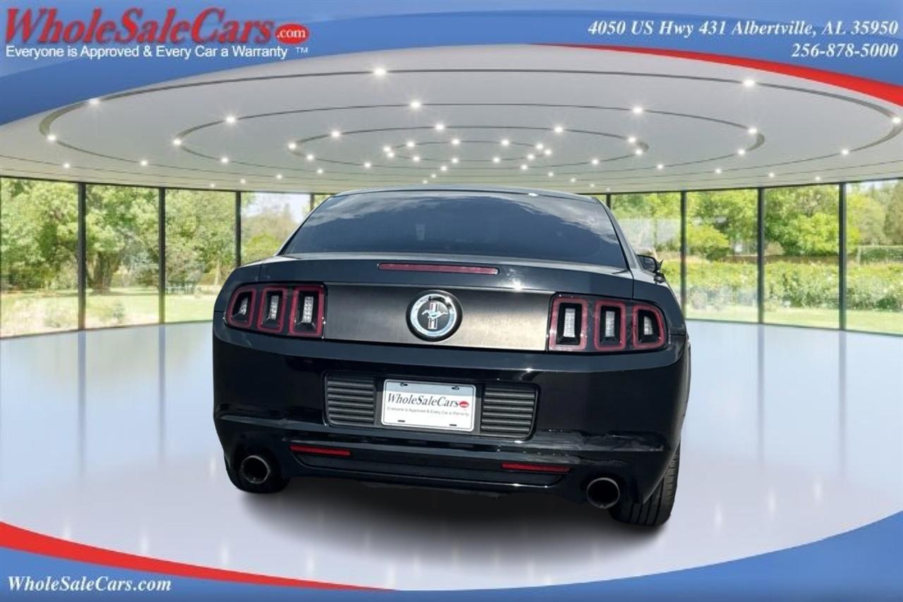 Ford Mustang Base 2D Coupe 2013