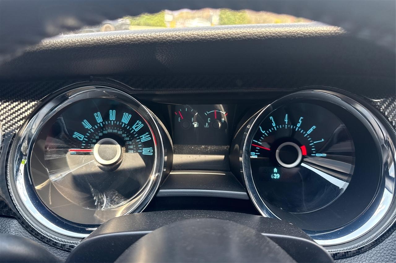 Ford Mustang Base 2D Coupe 2013