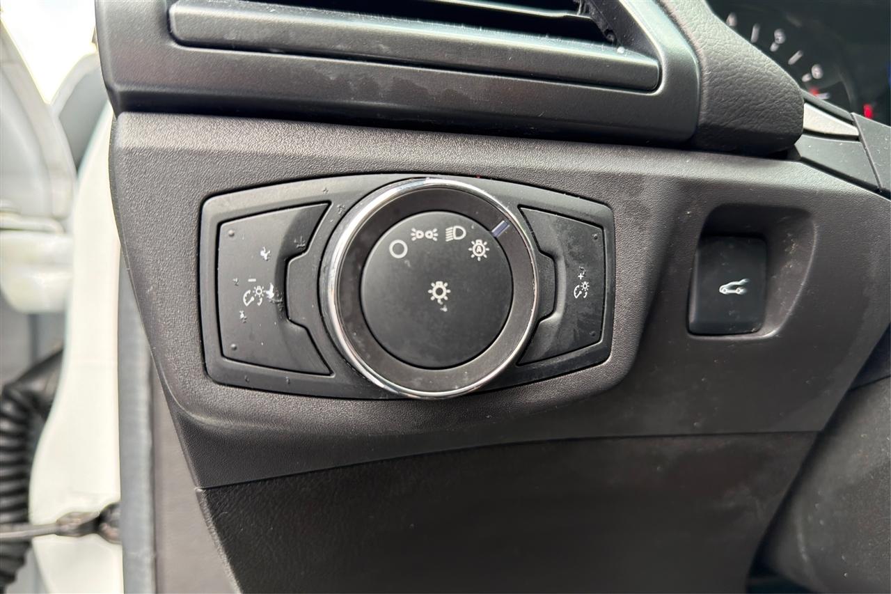 Ford Fusion S 4D Sedan 2016