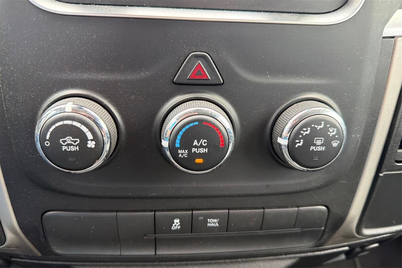 RAM 1500 DS SLT Crew Cab 4WD SWB 2019