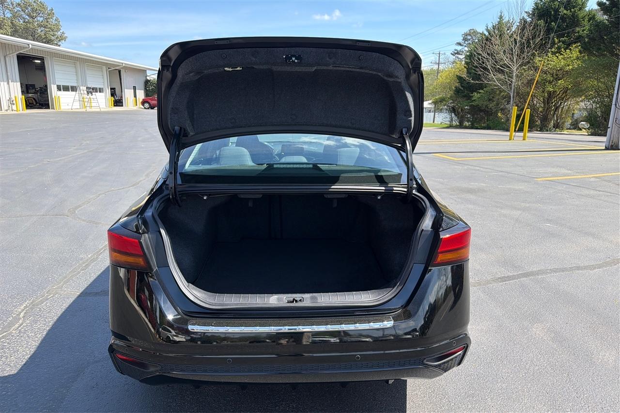 Nissan Altima SV 4D Sedan 2.5 2022