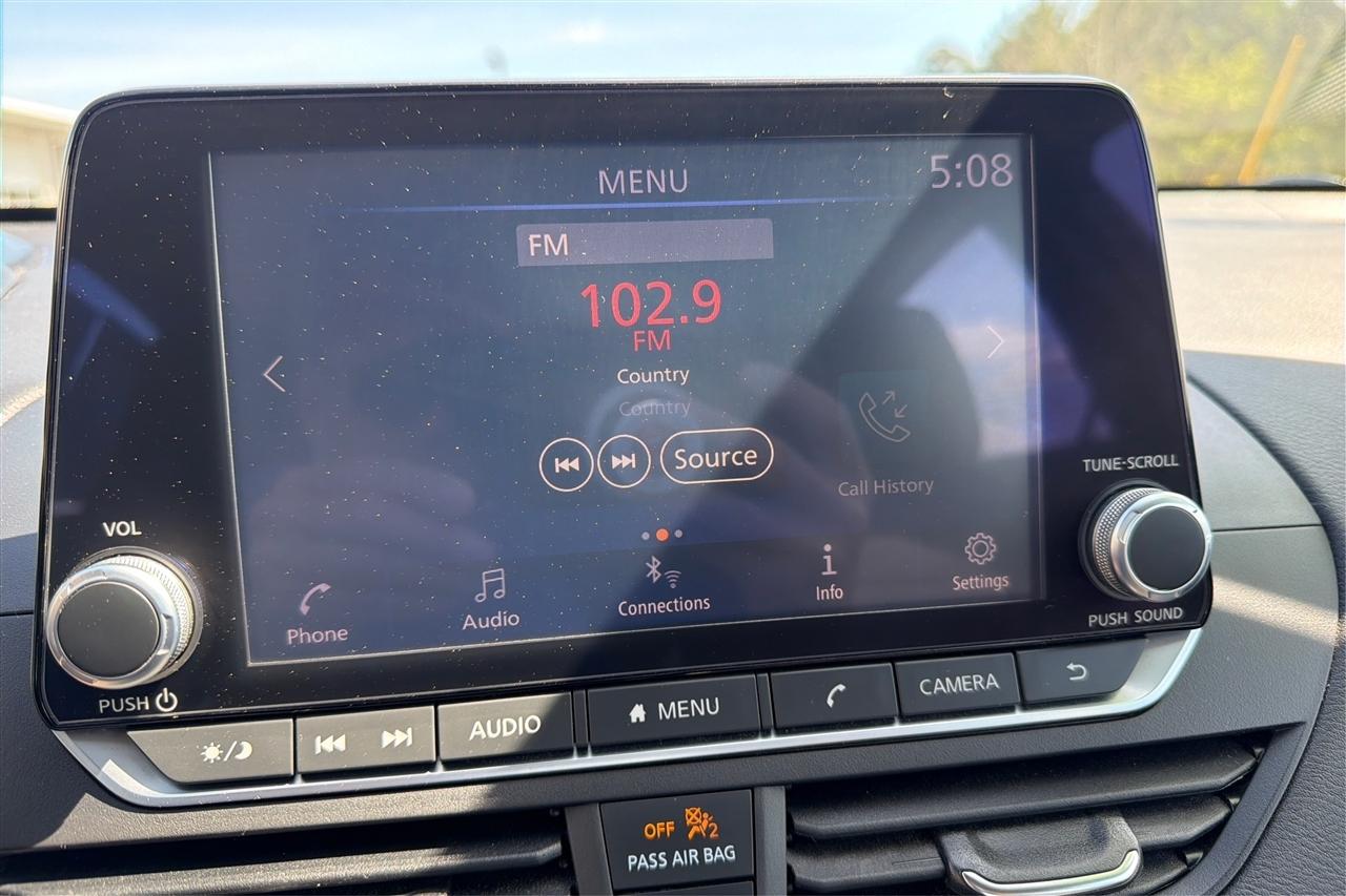 Nissan Altima SV 4D Sedan 2.5 2022