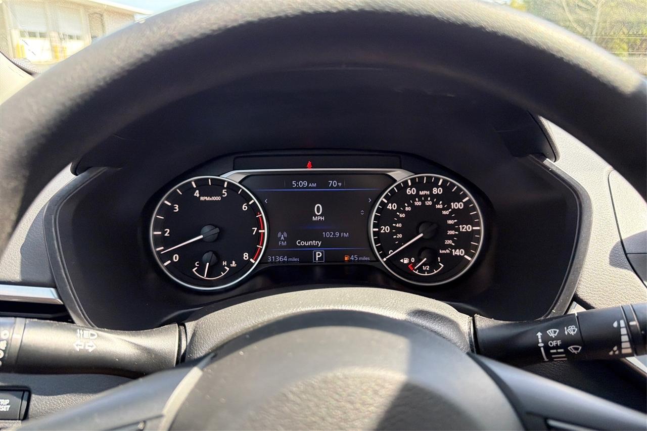 Nissan Altima SV 4D Sedan 2.5 2022