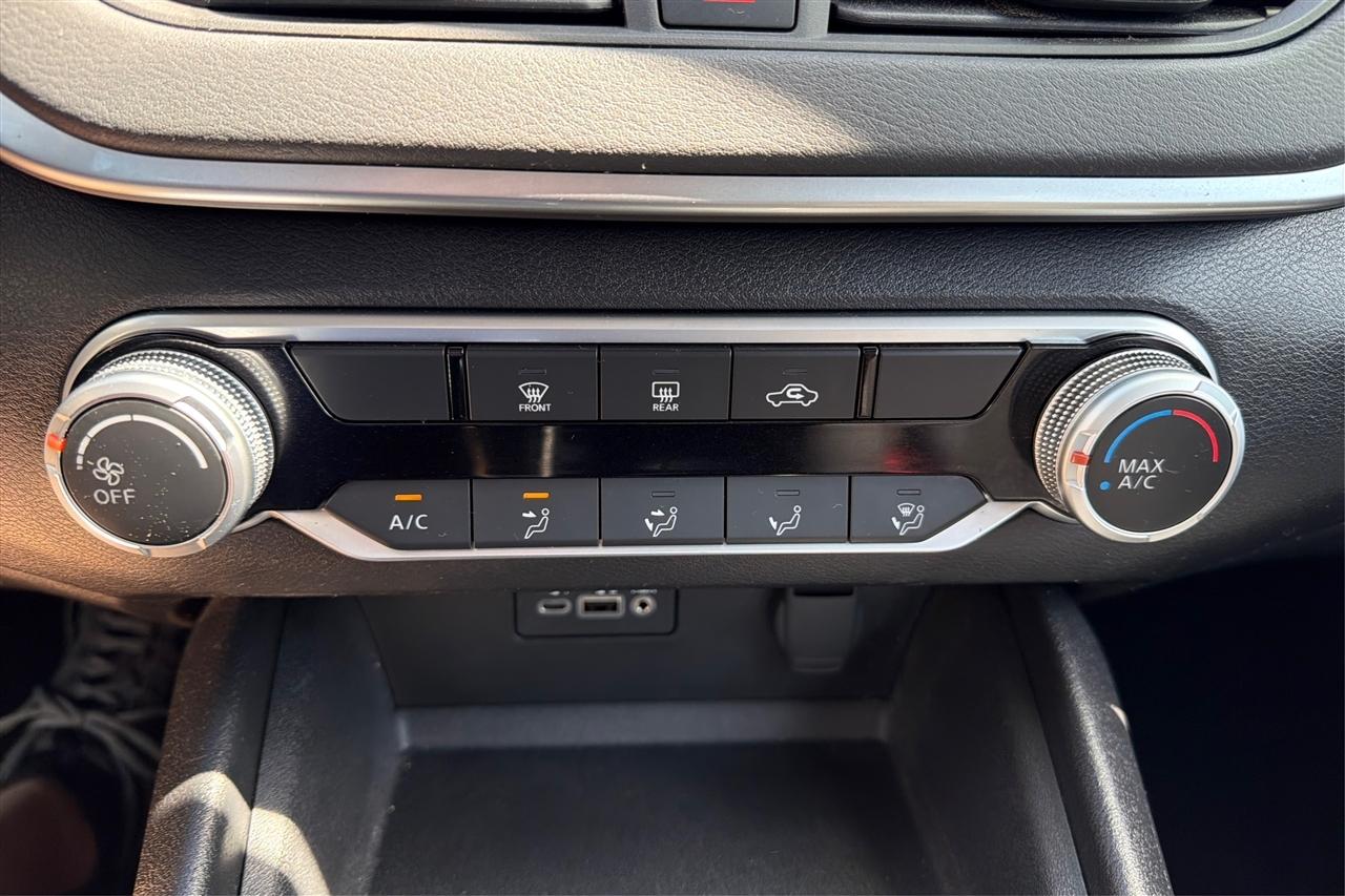 Nissan Altima SV 4D Sedan 2.5 2022