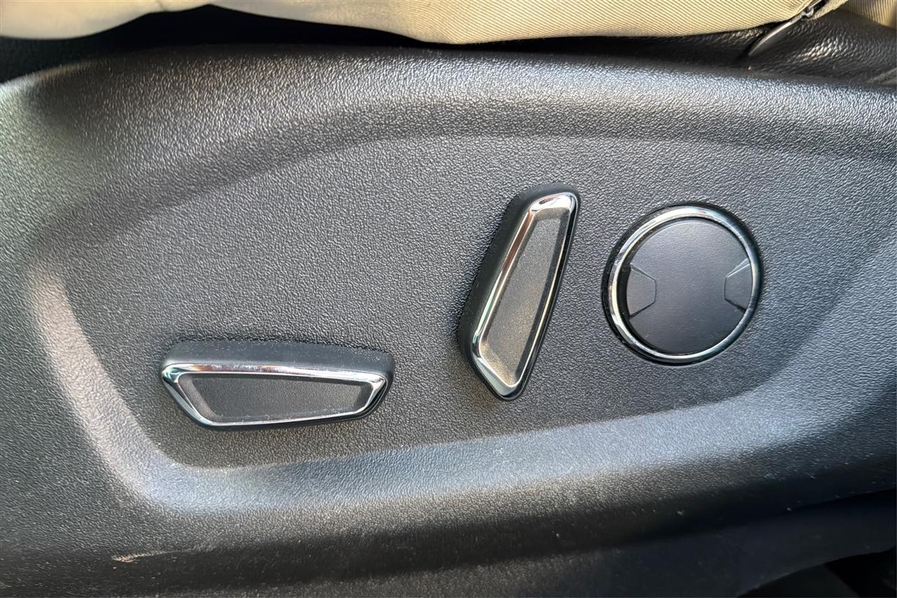 Ford Explorer 2WD 4dr V6 XLT 2017