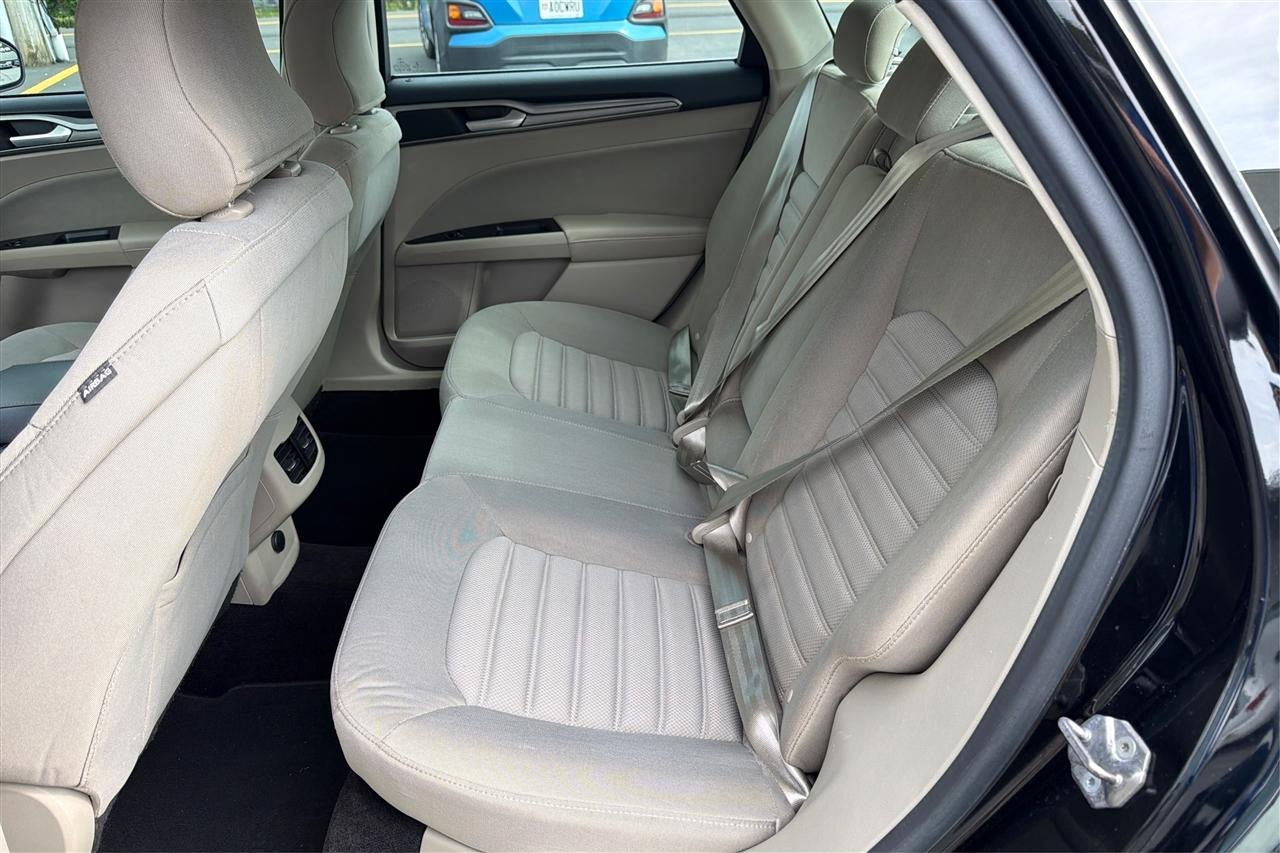 Ford Fusion SE 4D Sedan 2017