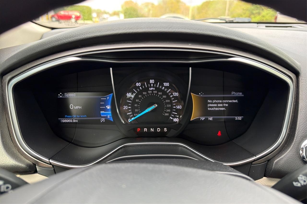 Ford Fusion SE 4D Sedan 2017