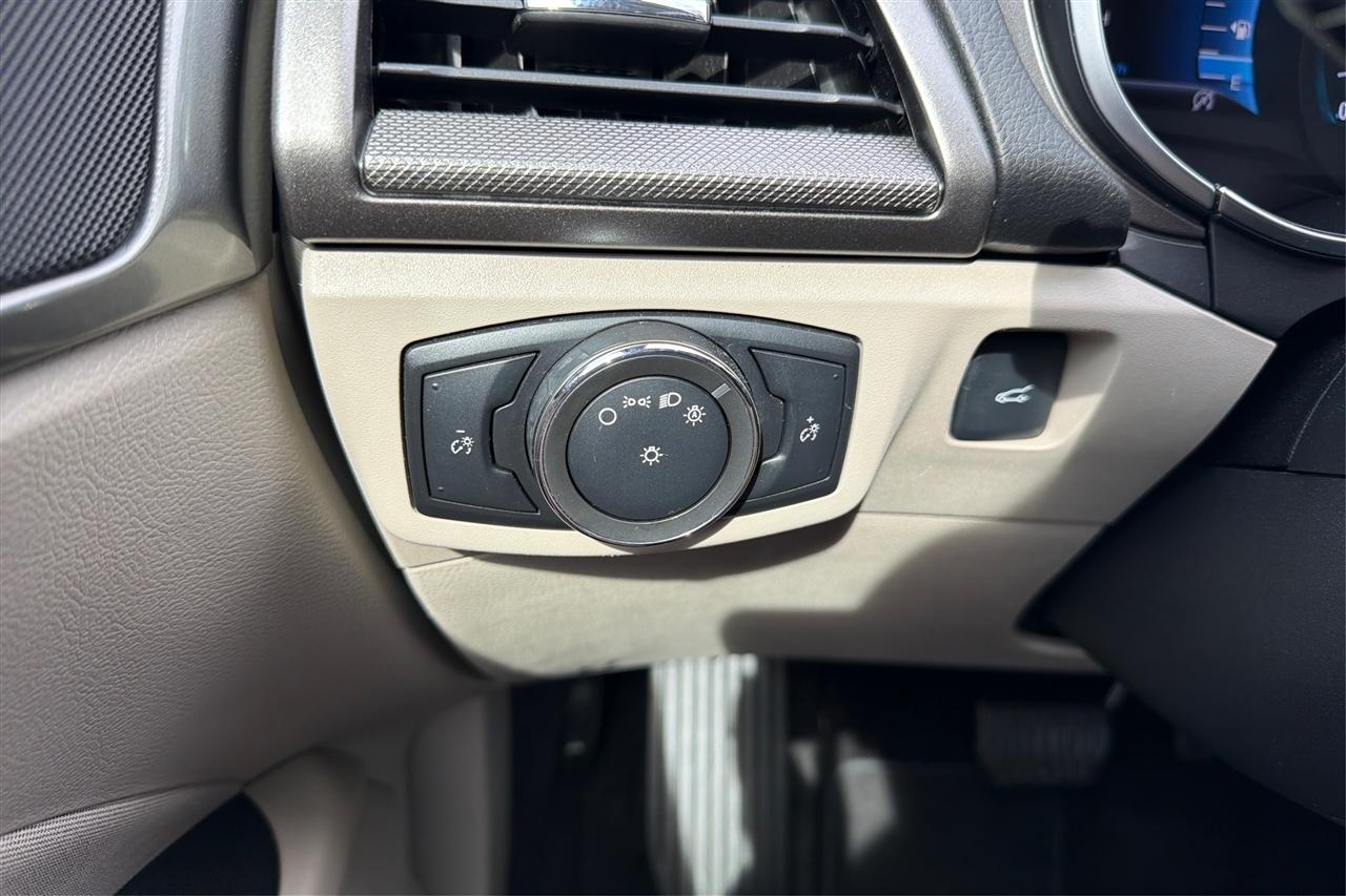 Ford Fusion SE 4D Sedan 2017