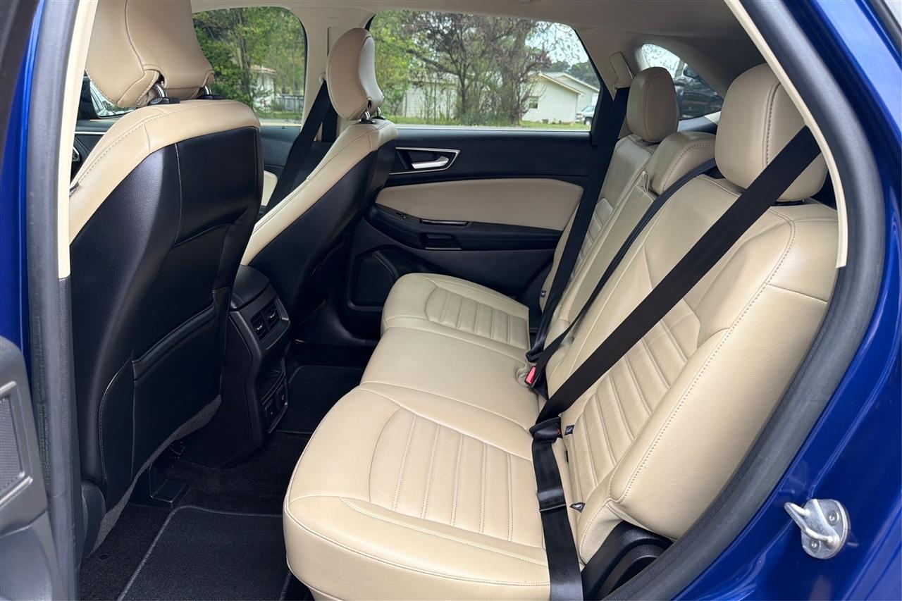 Ford Edge SEL 4D SUV FWD 2015