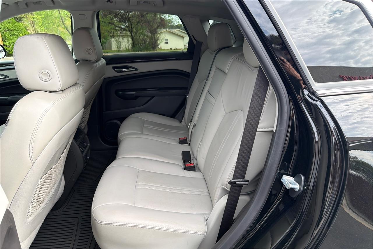 Cadillac SRX Performance 4D SUV FWD 2016