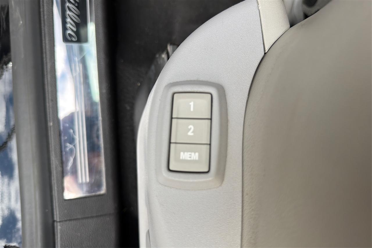 Cadillac SRX Performance 4D SUV FWD 2016