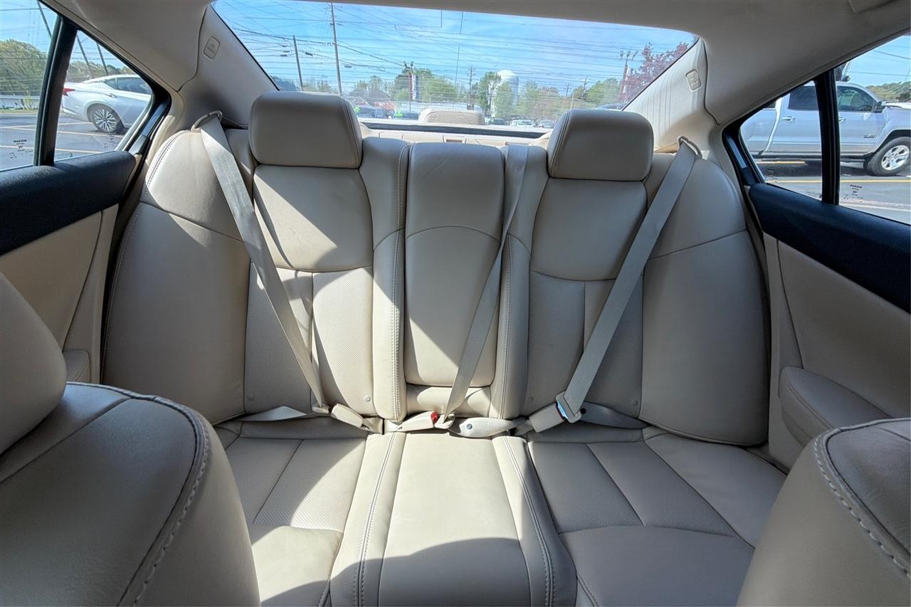 Nissan Maxima SV 4D Sedan 2014