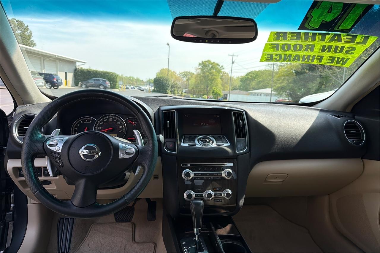 Nissan Maxima SV 4D Sedan 2014
