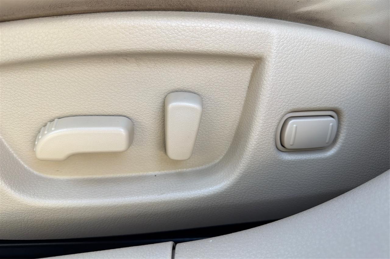 Nissan Maxima SV 4D Sedan 2014