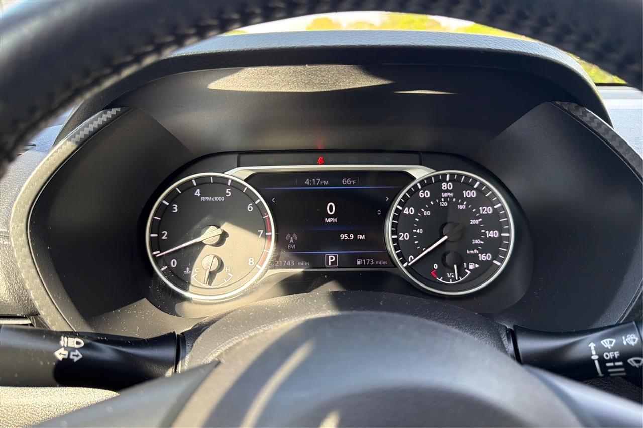 Nissan Sentra SV 4D Sedan 2022