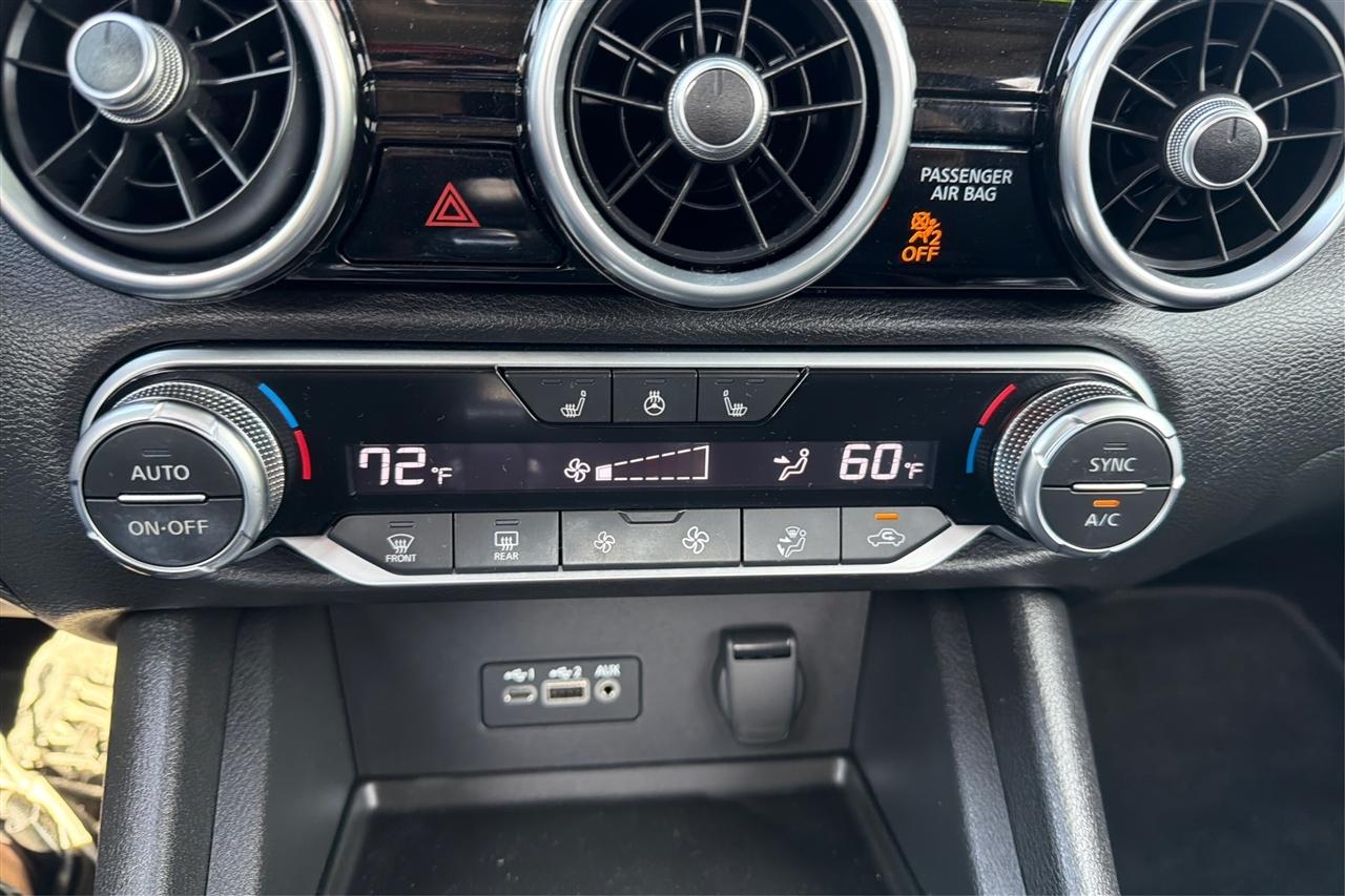 Nissan Sentra SV 4D Sedan 2022