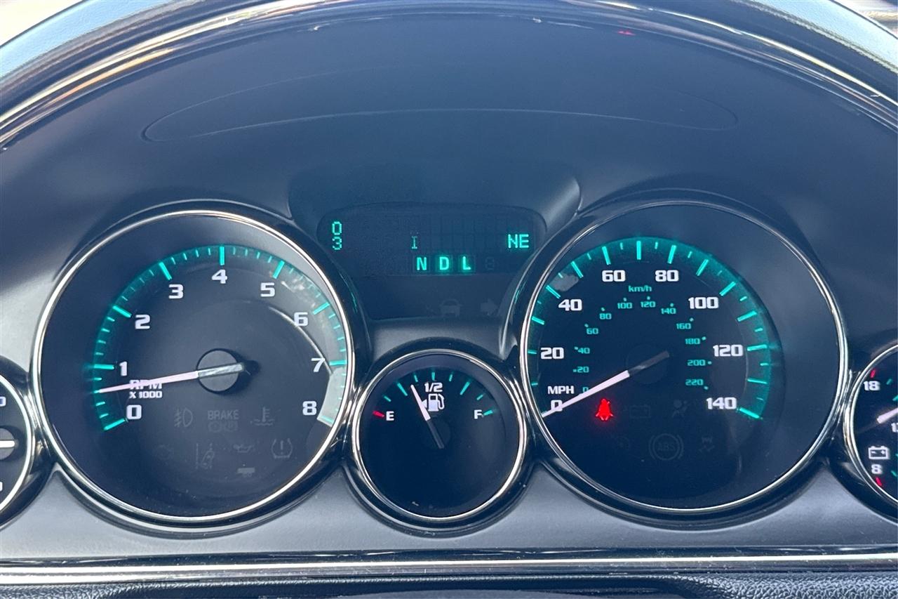 Buick Enclave Premium 4D SUV FWD 2016